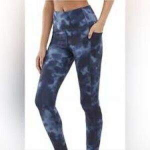 Danskin  Soft 7/8 Legging Navy Wash